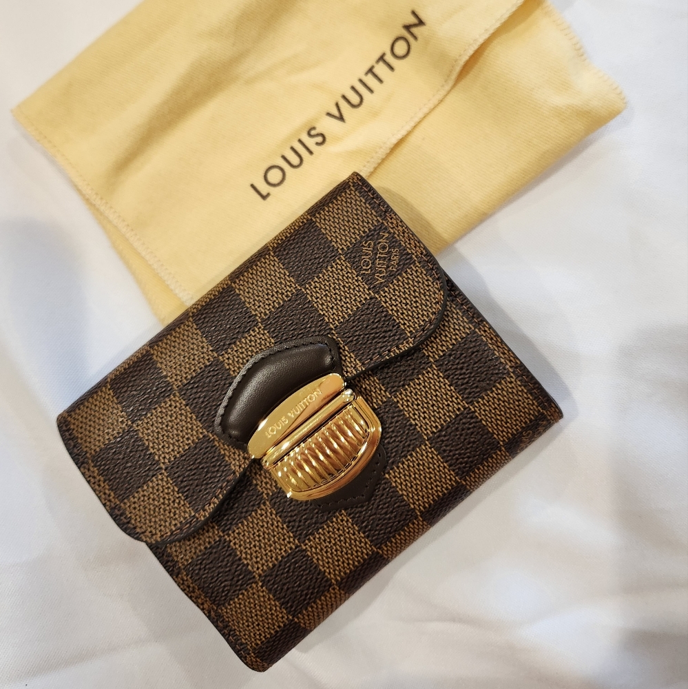 Louis Vuitton Joey wallet